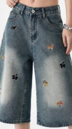 Women's Wide-Leg Cropped Jeans with Dog Embroidery