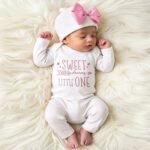 Newborn Photography Romper with Bow Hat