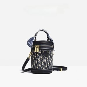 Women's Elegant Cylindrical Bucket Crossbody Bag
