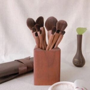 Wooden Makeup Brush Set for Face & Eyes